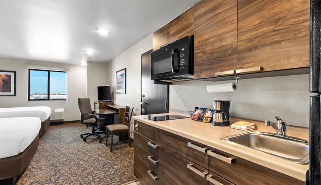 Sonesta Simply Suites Avondale
