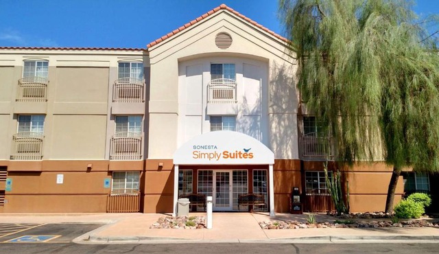 Sonesta Simply Suites Phoenix Tempe