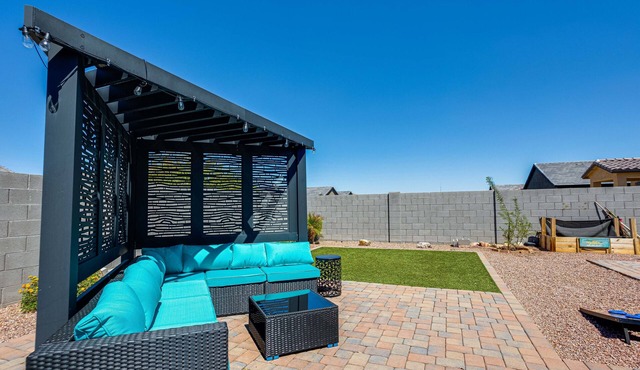 Spa- Huge Backyard- Foosball- New! 30 Night Min.