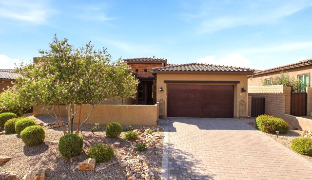 Spacious 3-bedroom house in Dove Mountain w/gorgeous private yard & pool!