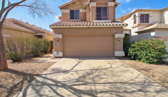 Spacious 3bd Home in Quiet Gated Community
