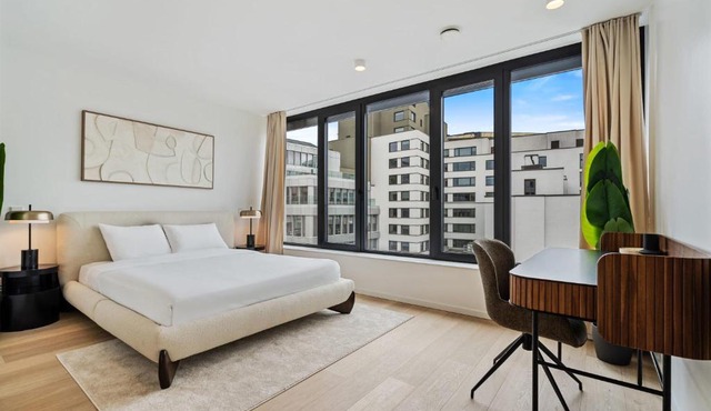 Spacious 6th-Floor Gem: Modernity Meets Comfort