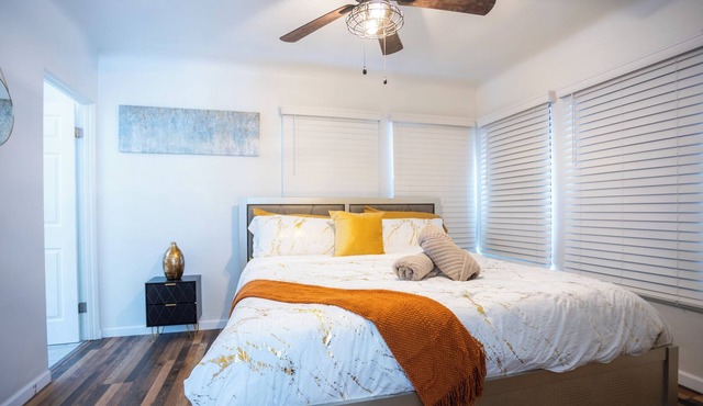 Spacious and Cozy Room