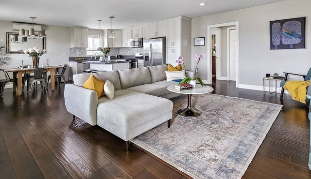Spacious Apartment Near Venice and Sony Studios
