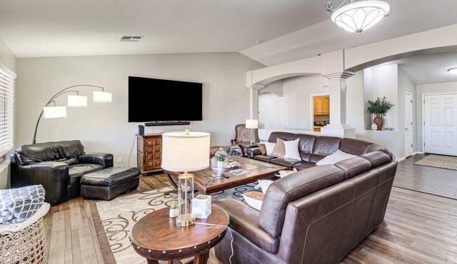 Spacious Backyard! Family Haven in San Tan Valley