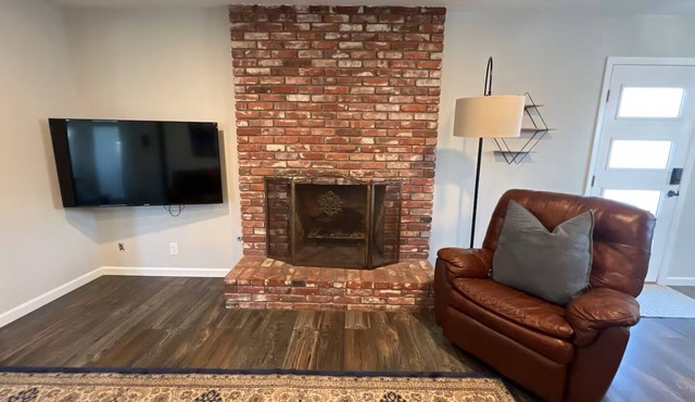 Spacious, Clean, Modern Home in welcoming Boulder City