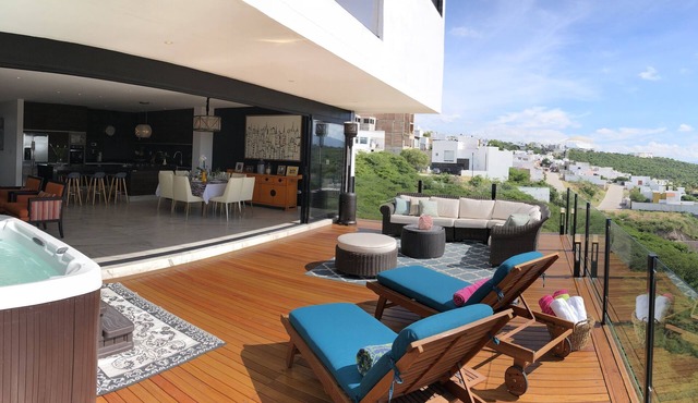 Spacious & design ★ 5 br Luxury @ Juriquilla ★ ≅Jacuzzi