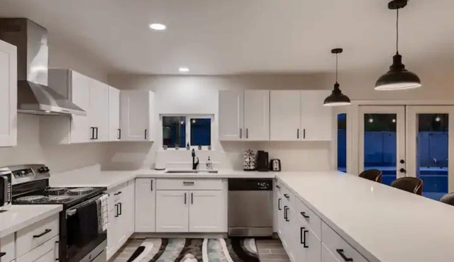 Spacious Family Friendly 4 bedroom home w/pool.