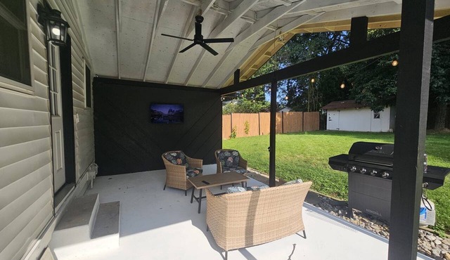 Spacious Family sized Home near Metro Station