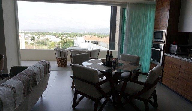 Spacious modern condo in a great location with amenities