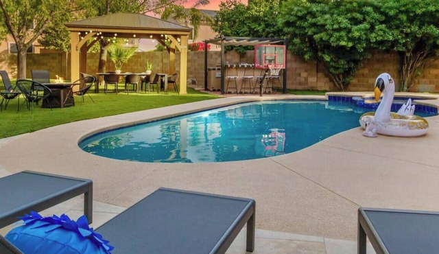 Spacious Oasis | Heated Pool & Spa + Basketball Court