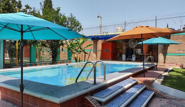 SPACIOUS REST HOUSE WITH POOL, BILLIARD AND BARBECUE IN TEOTIHUACÁN