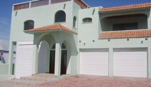 Spacious San Carlos Villa