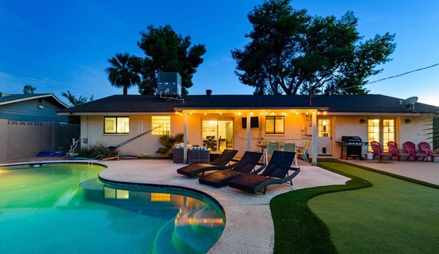 Spacious Scottsdale Escape - 5 mins to Old Town