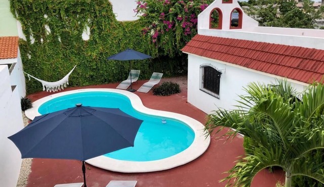 Spacious Villa with Private Pool 5 Min to Downtown