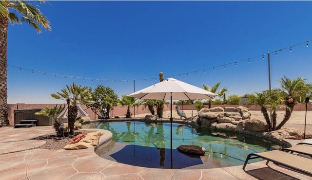 Spring Training, Hot Tub, Pool