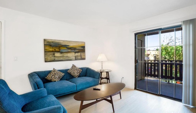 Stay Gia Modern Newly Renovated 1Br Home w Pool