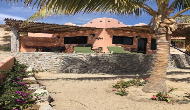 studio separate casita with full kitchen