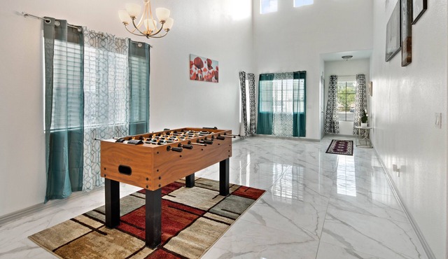 Stunning 5-Bedroom Oasis: Perfect for Large Groups