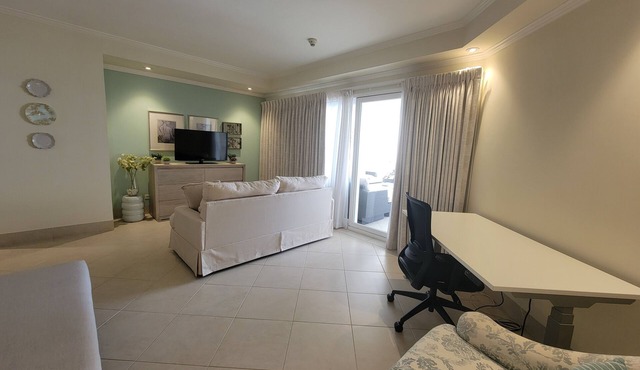 Stunning Beachfront 2-bedroom Condo with AC in Barbados in Hastings