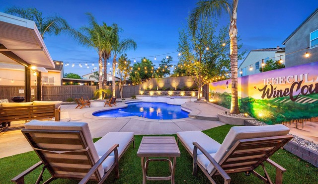 Stunning Mid Century Modern - Temecula Wine Country Oasis - Pool-Spa-Game Room-