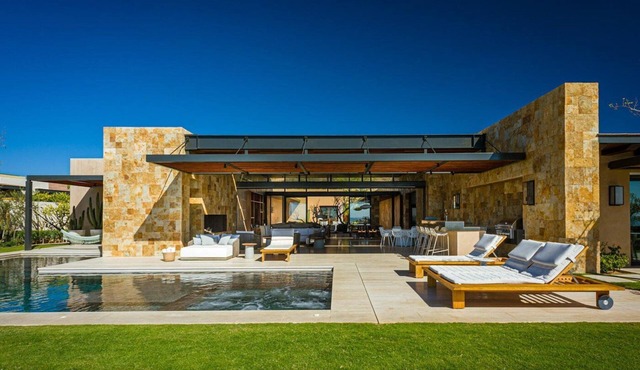 Stunning Ritz-Carlton Reserve Villa, Steps to Beach — Chef & Butler Incl.