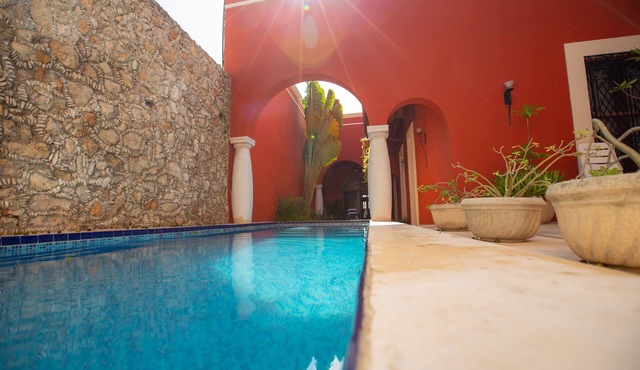 Style and luxury in the heart of El Centro