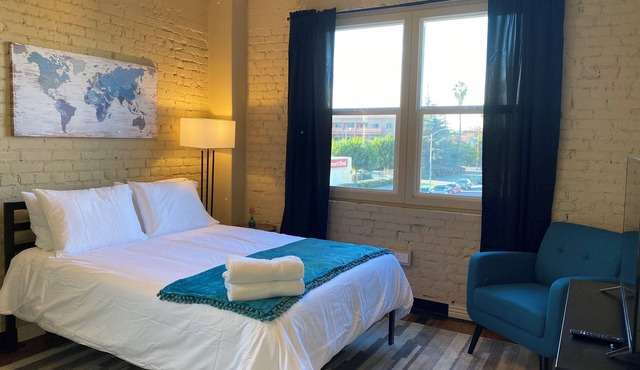 Stylish & Cozy Downtown LA Stay for Two