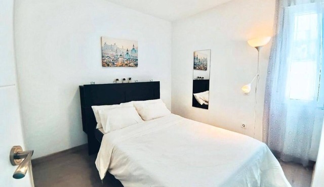 Subway Avenida de America 07 (1 bedroom apartment) in Madrid