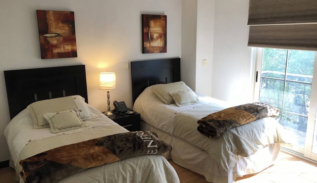 Suite G, 2BA/2BR, apartment in San Pedro Garza García, Centrito Valle