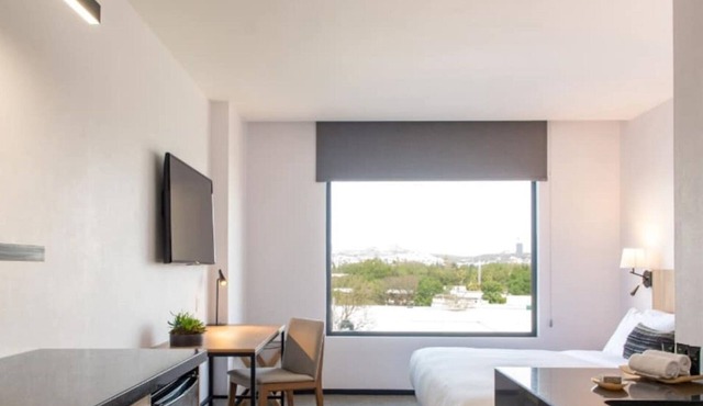 Suite with excellent view and location in Querétaro