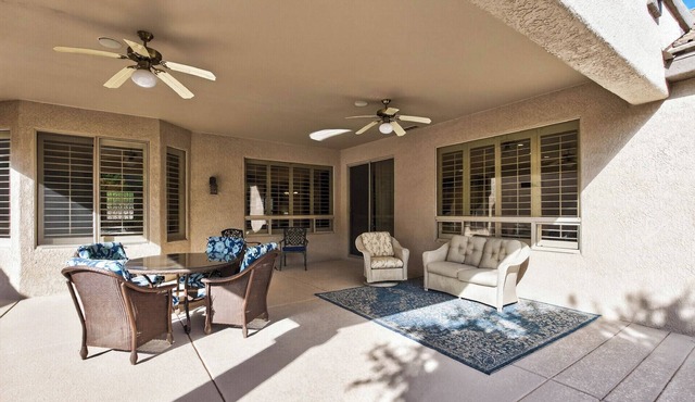 Sun City Grand Retreat, 3 Spacious Bedrooms, Private Patio & Oversized Garage