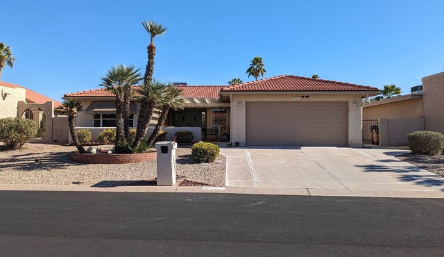 Sun Lakes Resort 2 bedroom, 2 bath house with Golf cart