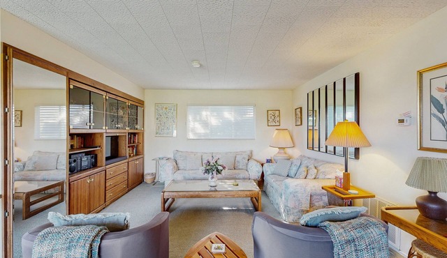 Sunny Palm Springs Retreat with Shared Pool, Hot Tub & Prime Location!