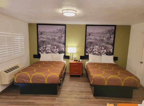 Super 8 by Wyndham El Centro North