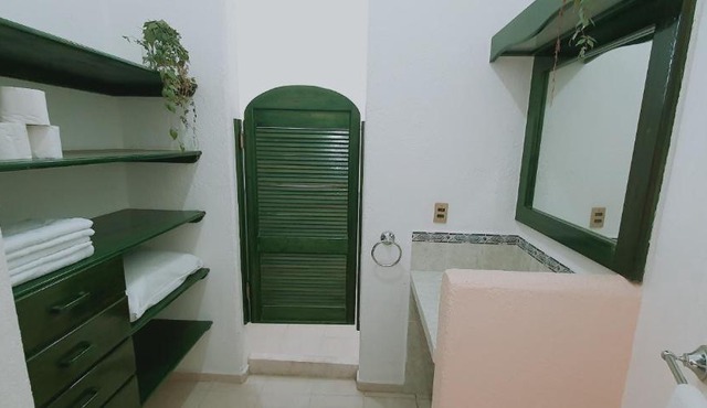 Super Habitación 4 personas , fresca, tranquila y cómoda