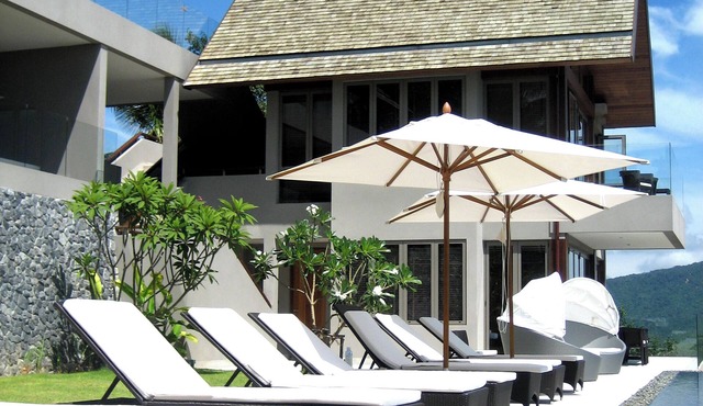 Suralai - Luxury Hilltop Villa