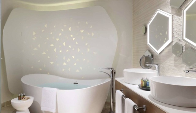 Swim up suites and lofts, Premium All inclusive adults only resort