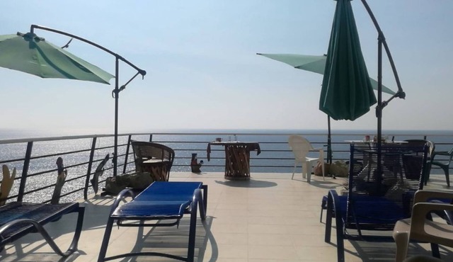 Swimming pool access suite
