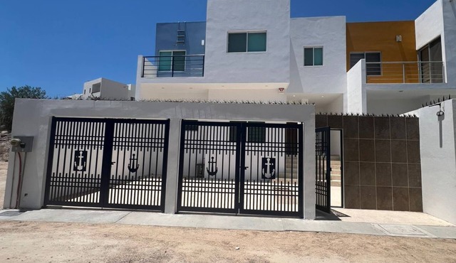 Tacho's family hause, 5-star safe