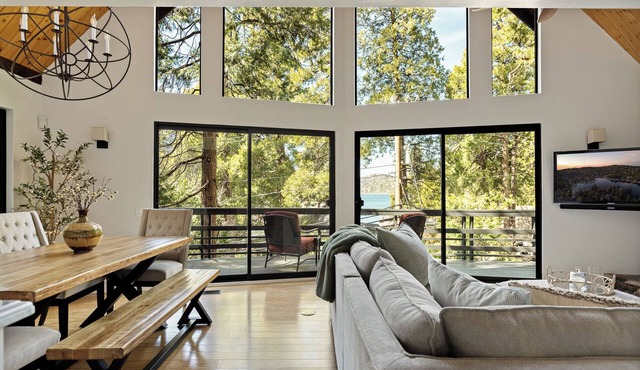 The Arrowhead Pearl an A-Frame+Lake View+Walk to Lake, Village, and Trail cabin