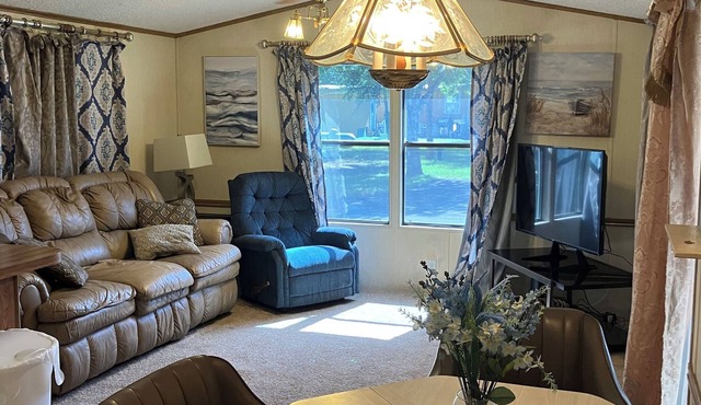 The Blissful Burrow, with Pool!
