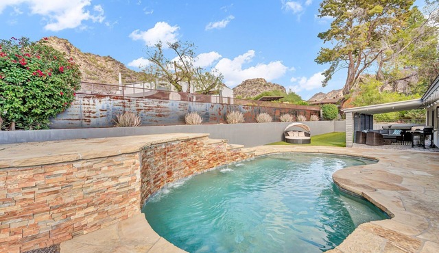 The Desert Trailhead Retreat Phoenix with Pool