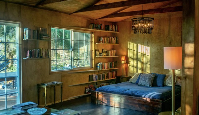 The Library at The Sea of Tranquility w/Pool, Hot Tub & Outdoor Kitchen