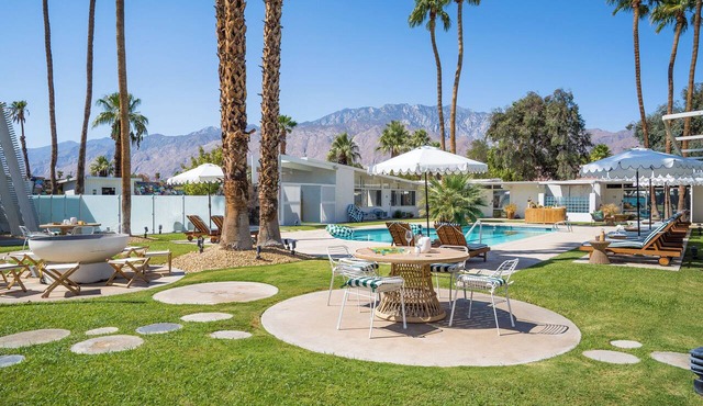 The Monkey Tree Hotel Buyout by AvantStay | Hotel Buyout! Funky Rooms w/Pool