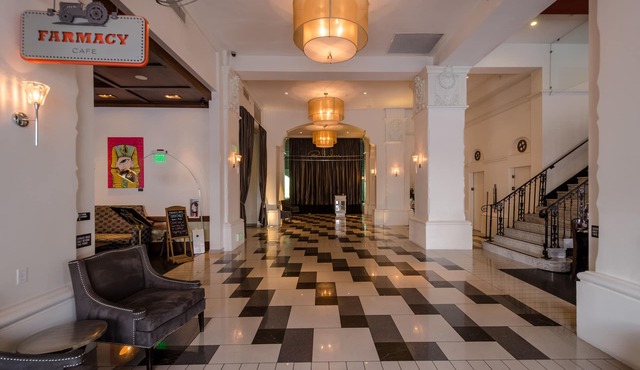 The Padre Hotel