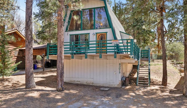 Three Bears Resort Cabin at Big Bear Lake