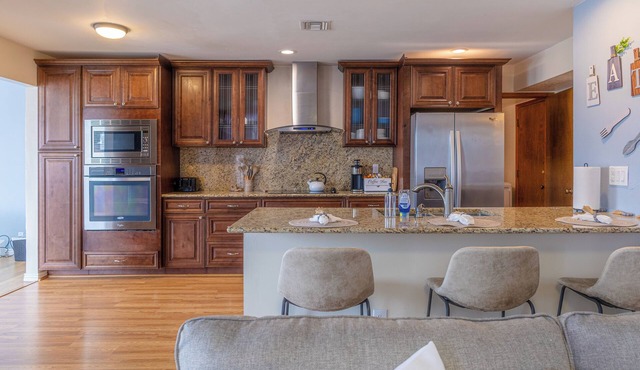 Thunderbird Retreat! w/Fast Wifi, Pool, Fire Pit, And Game Room.