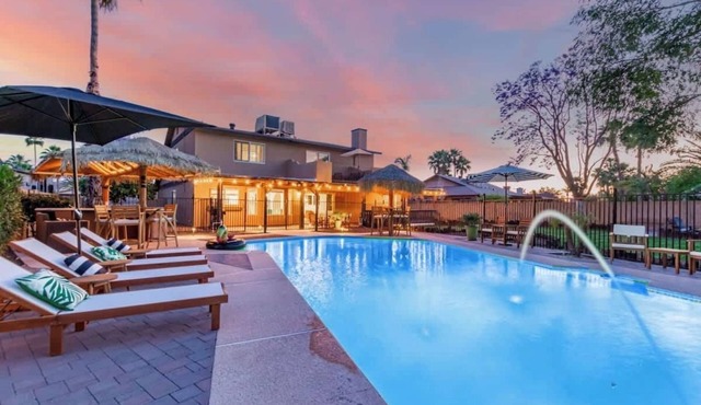 Tiki Paradise w/Htd. Pool, Putt Grn. & Tiki Bar