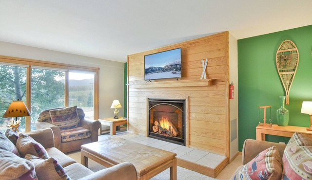 Timber Ridge Retreat - Pool, Hot Tub, Sauna + More!